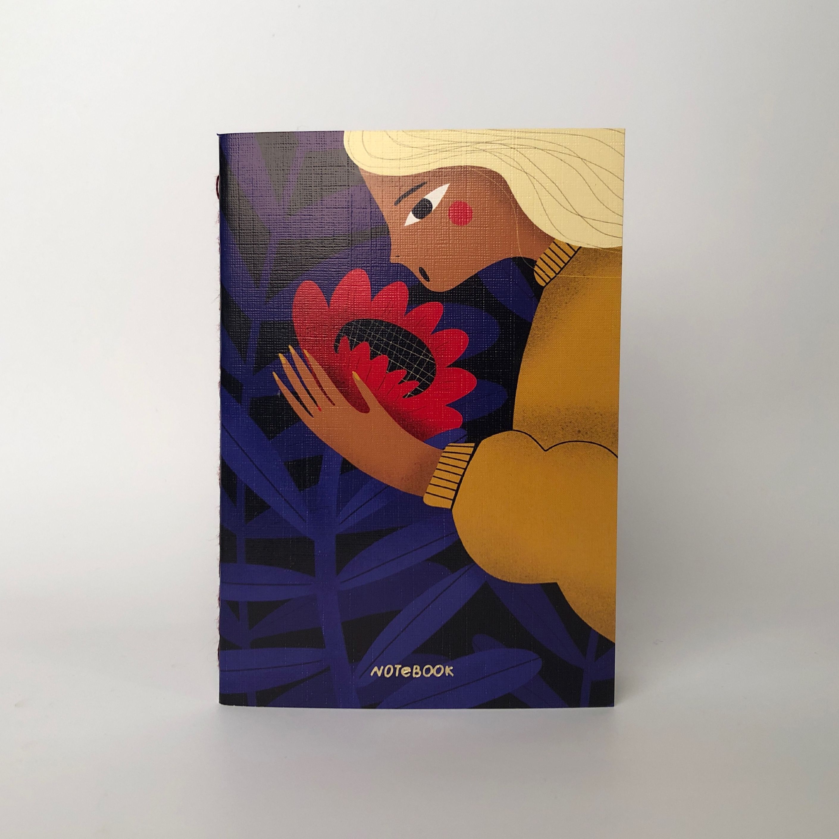 

Тетрадь А6 «Red flower»